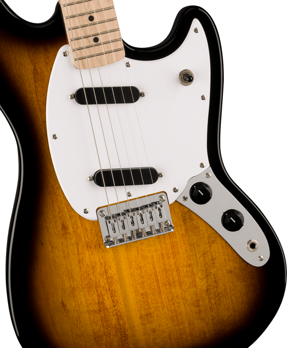 Squier Sonic® Mustang®, Maple Fingerboard, White Pickguard, 2-Color Sunburst