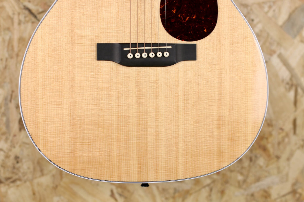 2020 Martin 000-13 Road Series Electro Acoustic Cutaway w/ Martin Hardcase - Pre-owned