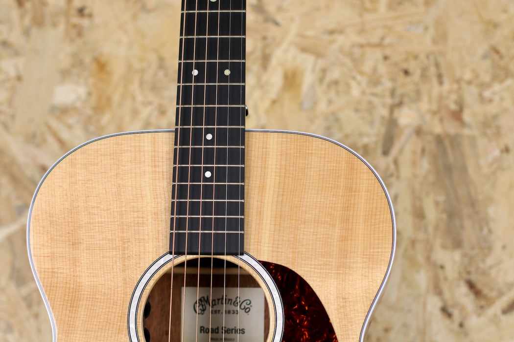 2020 Martin 000-13 Road Series Electro Acoustic Cutaway w/ Martin Hardcase - Pre-owned