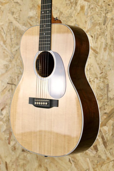 2020 Martin 000-13 Road Series Electro Acoustic Cutaway w/ Martin Hardcase - Pre-owned