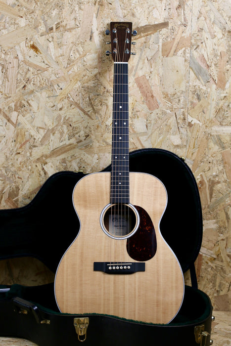 2020 Martin 000-13 Road Series Electro Acoustic Cutaway w/ Martin Hardcase - Pre-owned