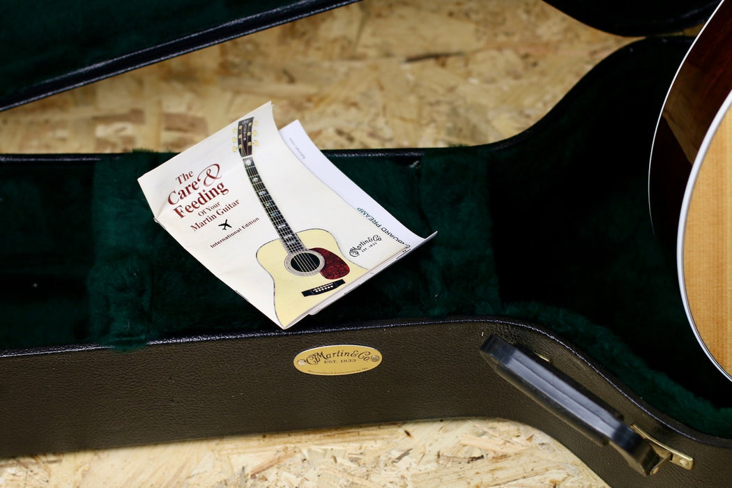 2020 Martin 000-13 Road Series Electro Acoustic Cutaway w/ Martin Hardcase - Pre-owned