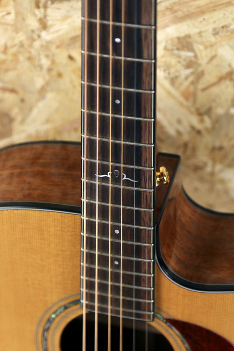 Cort Gold OC6 Electro Acoustic Cutaway Spruce/Mahogany All Solid Woods w/Gigbag - Pre-owned