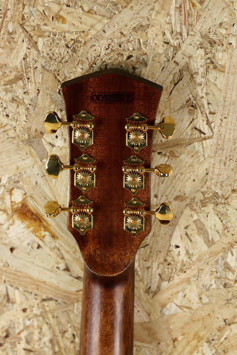 Cort Gold OC6 Electro Acoustic Cutaway Spruce/Mahogany All Solid Woods w/Gigbag - Pre-owned