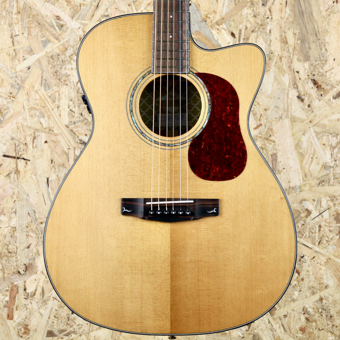 Cort Gold OC6 Electro Acoustic Cutaway Spruce/Mahogany All Solid Woods w/Gigbag - Pre-owned