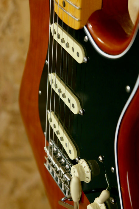 2023 Fender American Vintage II 1973 Stratocaster in Mocha + Original hardcase - Pre-owned