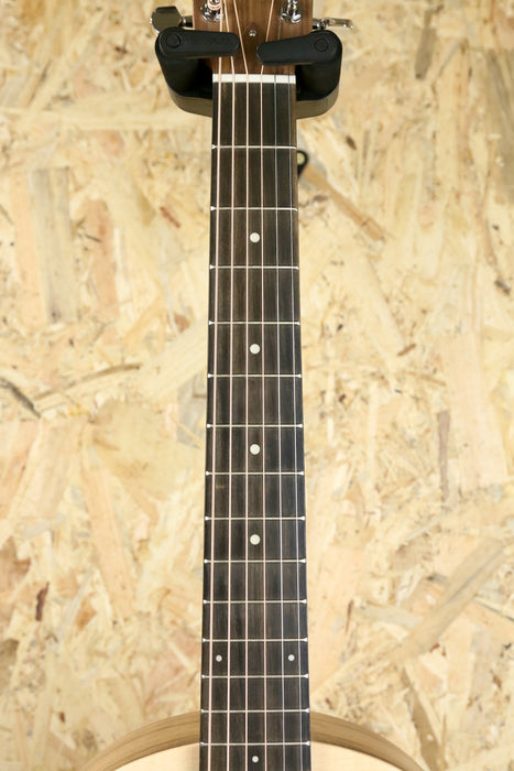 Sheeran by Lowden W04 Electro Acoustic w/Gigbag - Pre-owned