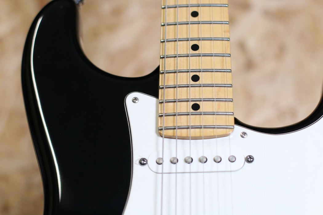 2012 Fender Roland G-5 VG Stratocaster in Black/Maple w/Hard Case + Candy - Pre-owned