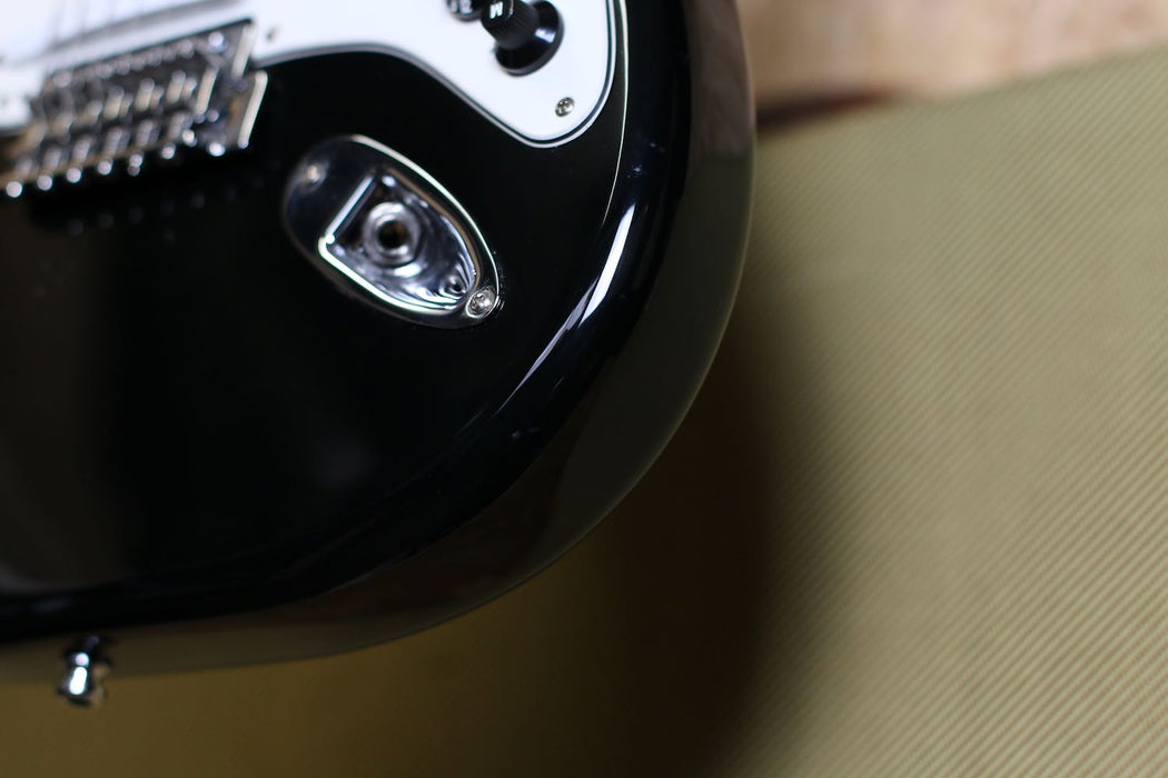 2012 Fender Roland G-5 VG Stratocaster in Black/Maple w/Hard Case + Candy - Pre-owned