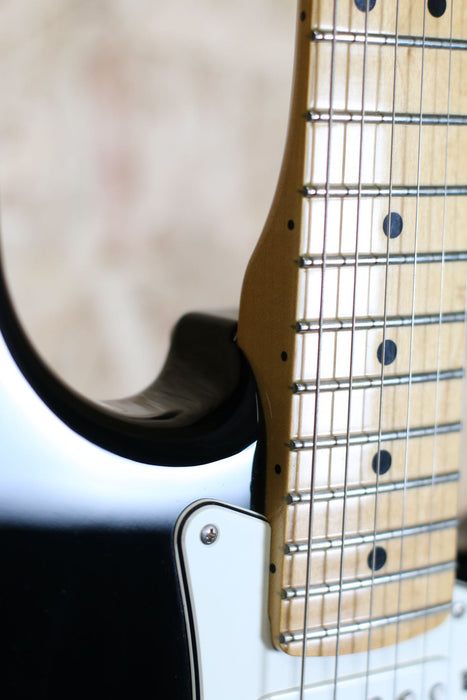 2012 Fender Roland G-5 VG Stratocaster in Black/Maple w/Hard Case + Candy - Pre-owned