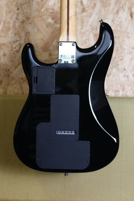 2012 Fender Roland G-5 VG Stratocaster in Black/Maple w/Hard Case + Candy - Pre-owned