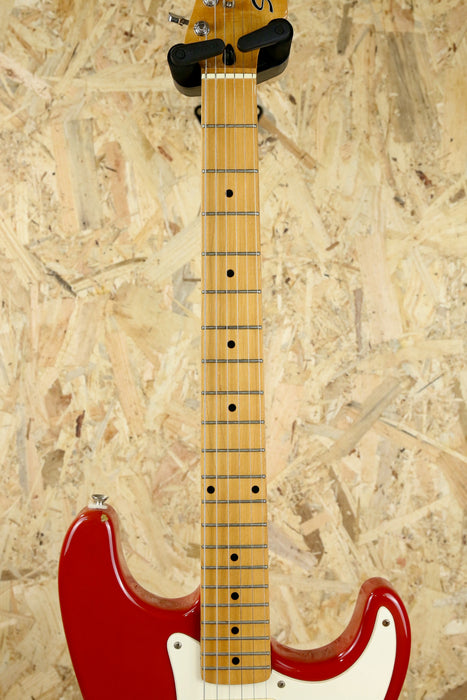 80/90's MIK Squier Stratocaster in Faded Red w/Maple - Pre-Owned