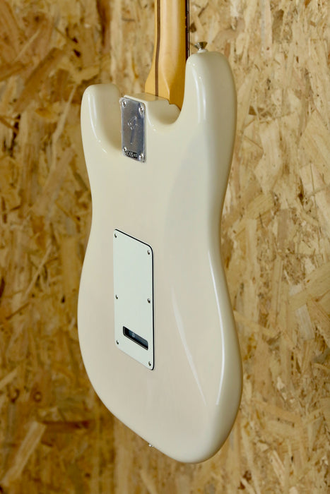 Fender Player II Stratocaster® HSS, Rosewood Fingerboard, White Blonde (B-Stock)