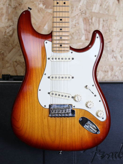 2012 Fender American Standard Stratocaster - Maple Fingerboard, Sienna Sunburst (Ash) w/Hard Case - Pre-owned