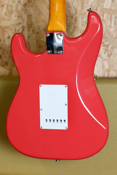 2018 Fender Classic Series '60s Stratocaster Nitro Lacquer, Pau Ferro Fingerboard, Fiesta Red w/Fender Hardcase + Custom Shop Pickups - Pre-owned