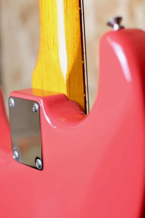 2018 Fender Classic Series '60s Stratocaster Nitro Lacquer, Pau Ferro Fingerboard, Fiesta Red w/Fender Hardcase + Custom Shop Pickups - Pre-owned