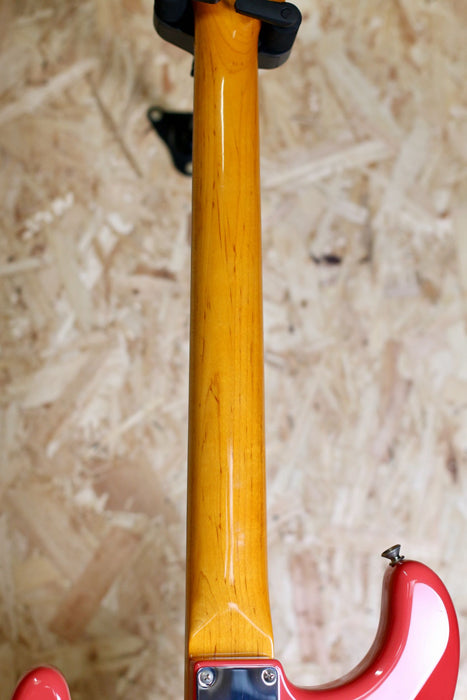 2018 Fender Classic Series '60s Stratocaster Nitro Lacquer, Pau Ferro Fingerboard, Fiesta Red w/Fender Hardcase + Custom Shop Pickups - Pre-owned