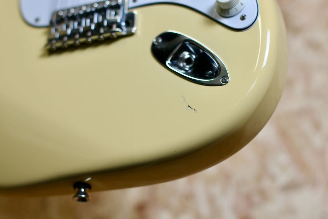 2013 Fender Japan MIJ Stratocaster LTD Edition '72 Vintage White w/Maple Fingerboard - Pre-owned