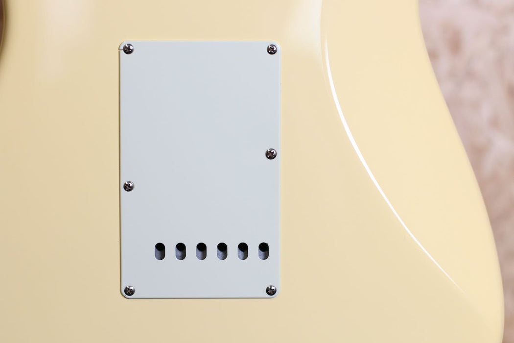 2013 Fender Japan MIJ Stratocaster LTD Edition '72 Vintage White w/Maple Fingerboard - Pre-owned