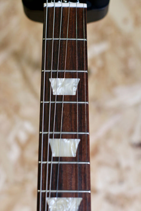 2019 Gibson Les Paul Tribute in Cherry Sunburst w/Gigbag - Pre-owned