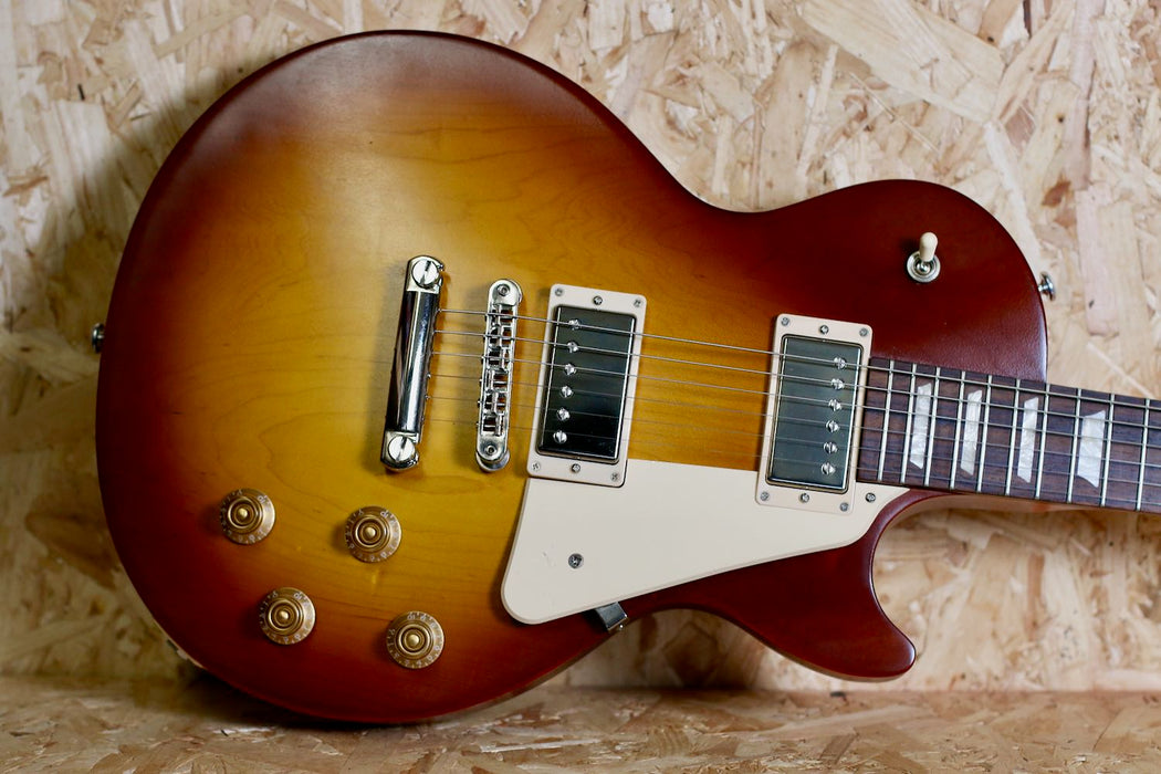 2019 Gibson Les Paul Tribute in Cherry Sunburst w/Gigbag - Pre-owned