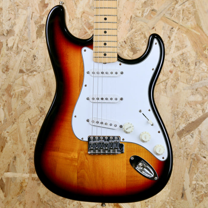 1994/5 Fender Stratocaster STD Made in Japan in 3 Tone Sunburst/Maple - Pre-owned