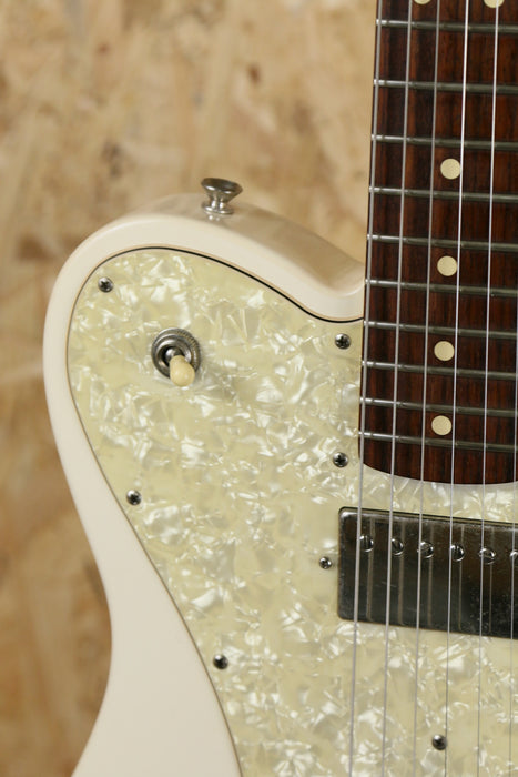 2012 Fender Chris Shiflett Telecaster in Arctic White w/Original Hardcase - Pre-owned