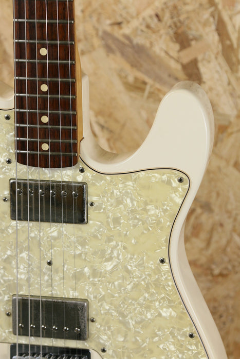 2012 Fender Chris Shiflett Telecaster in Arctic White w/Original Hardcase - Pre-owned