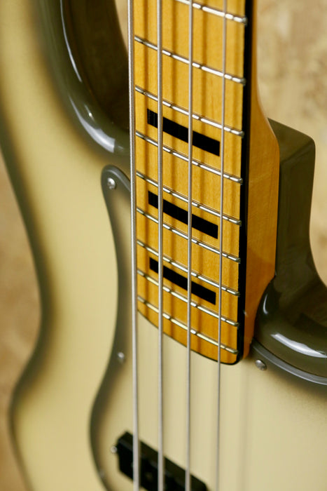 2024 Squier Limited Edition Classic Vibe 70's Precision Bass Guitar in Antigua Burst - Pre-owned