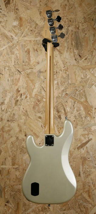 2011 Fender MIM Deluxe Active P Bass Special in Blizzard Pearl - w/Hardcase - Pre-owned