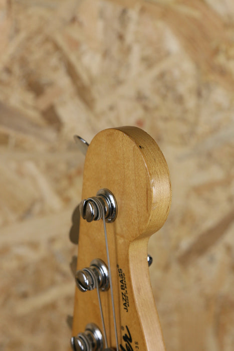 1997 Fender MIM Jazz Bass in Red - Pre-owned