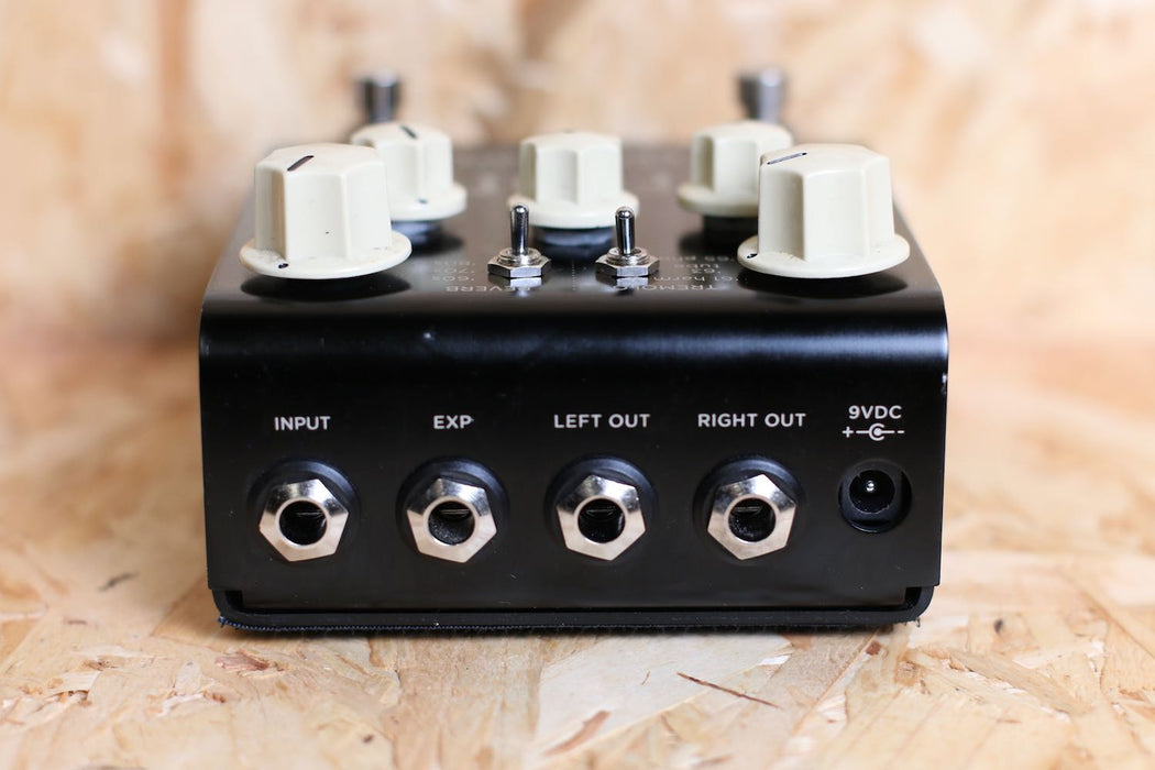 Strymon Flint Tremolo & Reverb Pedal w/Box - Pre-owned