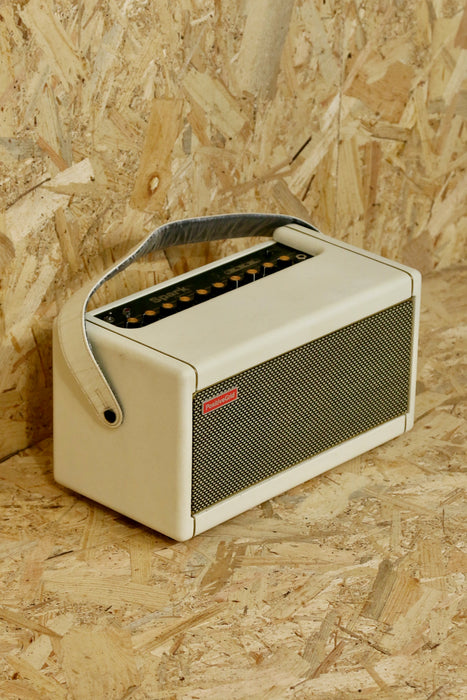 Positive Grid Spark 40 Amp in Pearl White - Including Power Supply - Pre-owned