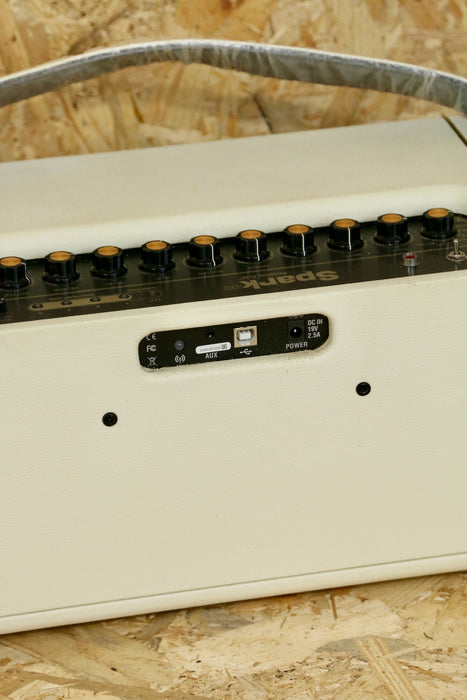 Positive Grid Spark 40 Amp in Pearl White - Including Power Supply - Pre-owned