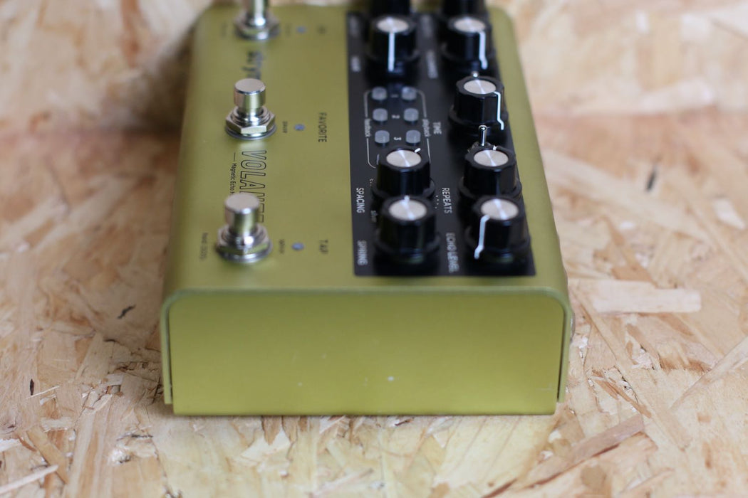 Strymon Volante Magnetic Echo Machine Pedal w/Box - Pre-owned