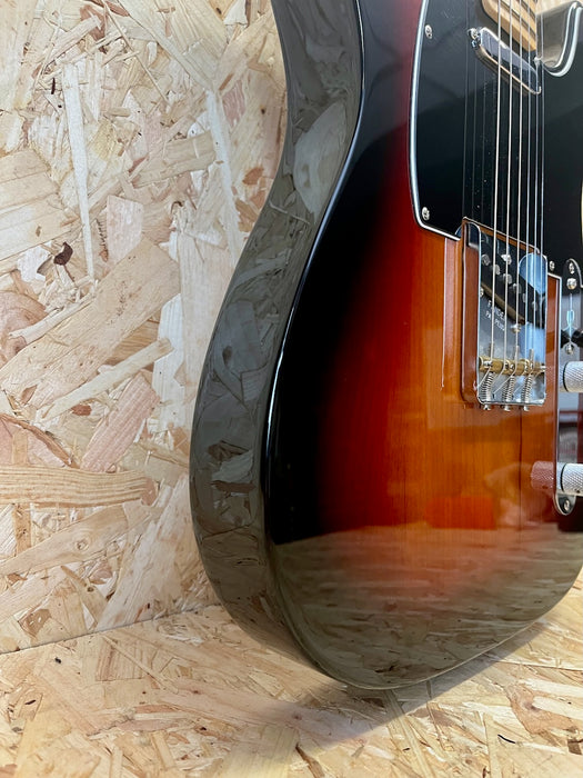 2017 Fender American Special Telecaster - Maple Fingerboard, 3-Color Sunburst - Pre-owned