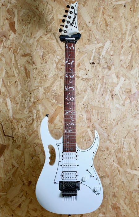 Ibanez JEM JR Electric Guitar in White - Pre-owned