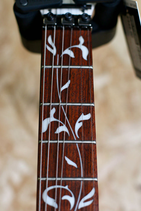 Ibanez JEM JR Electric Guitar in White - Pre-owned