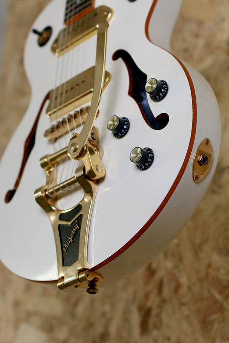 2015 Epiphone Wildkat Royale in Pearl White - Pre-Owned