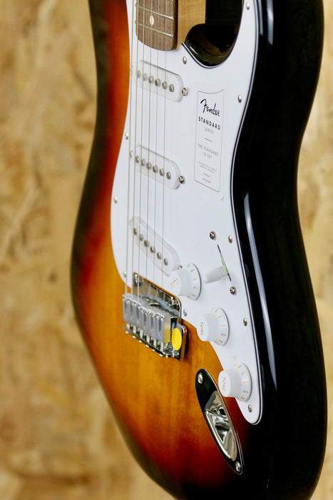 Fender Standard Stratocaster®, Laurel Fingerboard, White Pickguard, 3-Color Sunburst