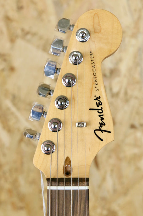 Fender Standard Stratocaster®, Laurel Fingerboard, White Pickguard, 3-Color Sunburst
