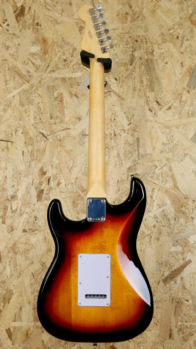 Fender Standard Stratocaster®, Laurel Fingerboard, White Pickguard, 3-Color Sunburst