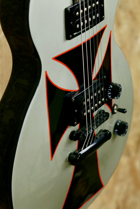 2004 Epiphone Baritone Iron Cross Les Paul Made In Korea - Pre-owned