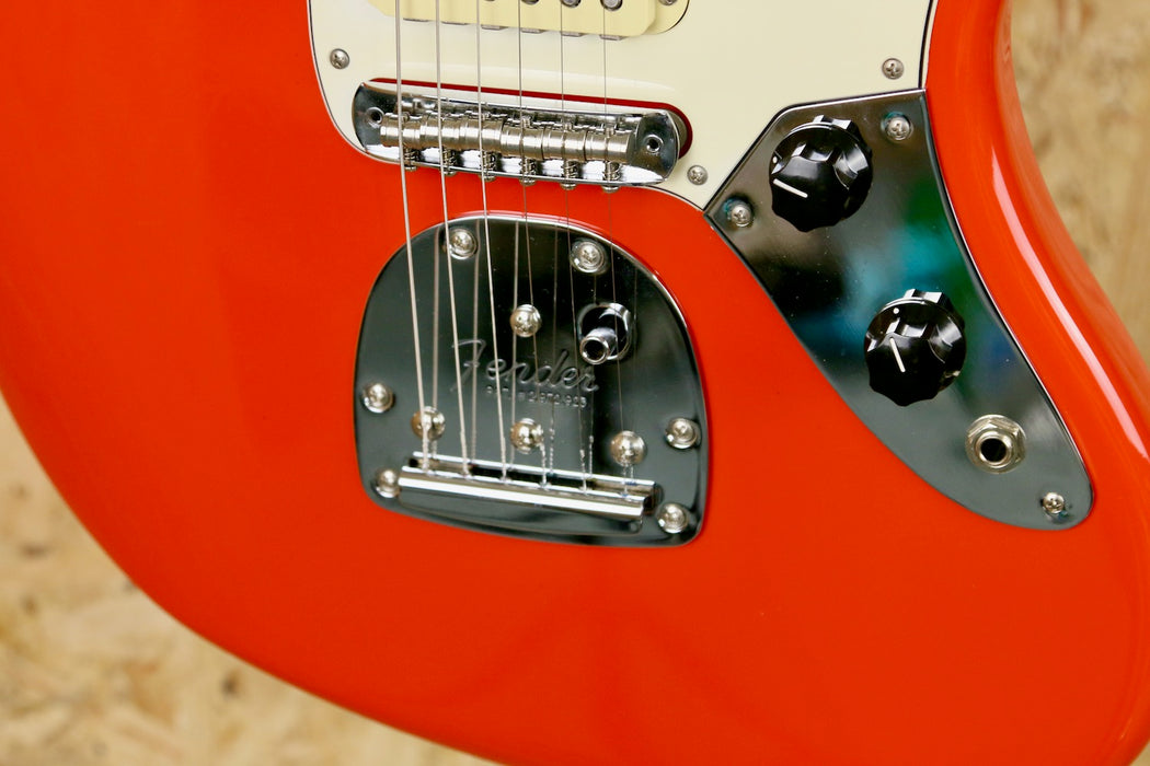 Fender Player II Jaguar®, Rosewood Fingerboard, Coral Red - B-Stock