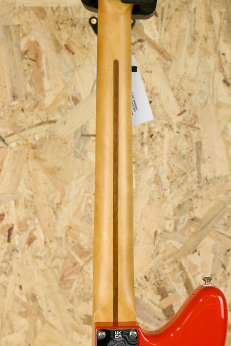 Fender Player II Jaguar®, Rosewood Fingerboard, Coral Red - B-Stock