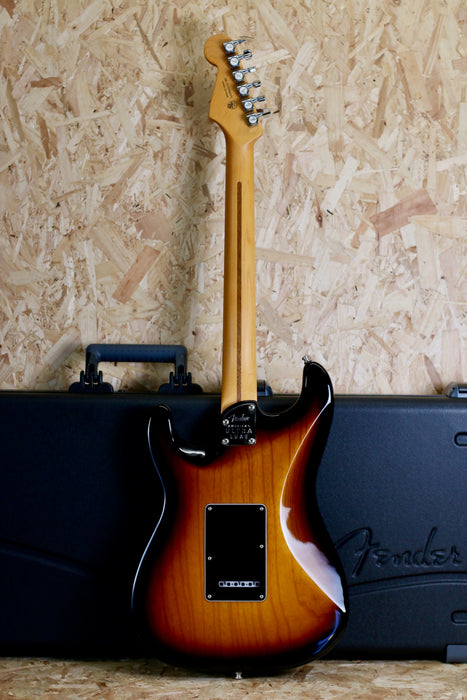 2021 Fender Stratocaster ULTRA Luxe in 2 Colour Sunburst w/OHSC - Pre-owned