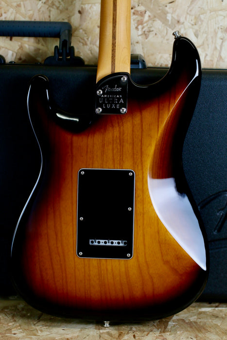 2021 Fender Stratocaster ULTRA Luxe in 2 Colour Sunburst w/OHSC - Pre-owned