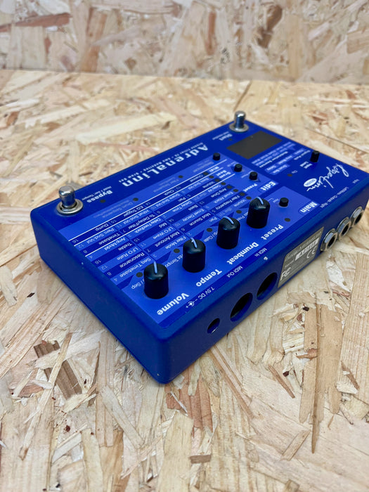 adrenalinn pedal Roger Linn Adrenalinn 1 Effect/Amp/Drum Modelling Pedal