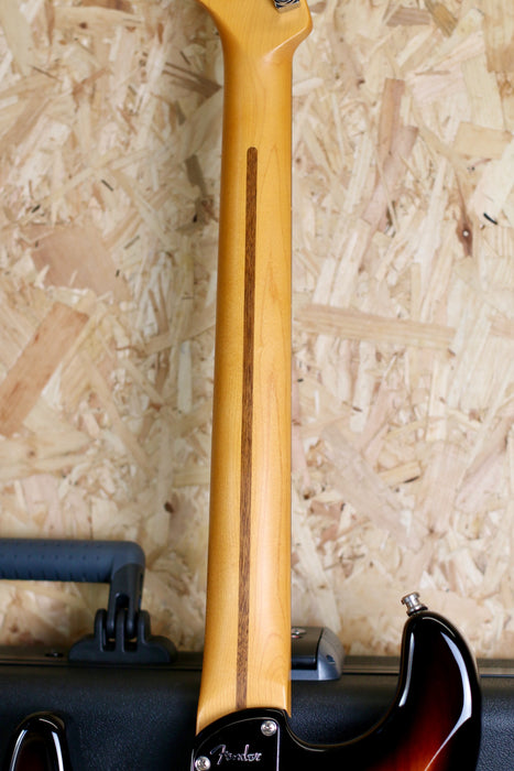 2021 Fender Stratocaster ULTRA Luxe in 2 Colour Sunburst w/OHSC - Pre-owned