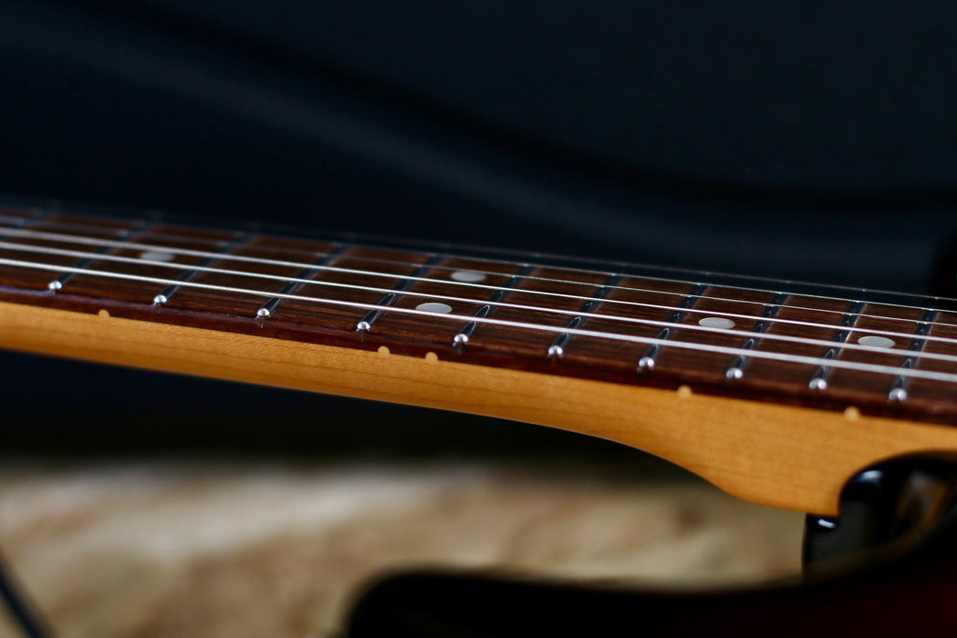 2021 Fender Stratocaster ULTRA Luxe in 2 Colour Sunburst w/OHSC - Pre-owned